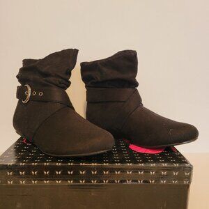 New Mariposa Booties Womens 7.5 Black Light Weight Comfy Ankle Boots Shoes